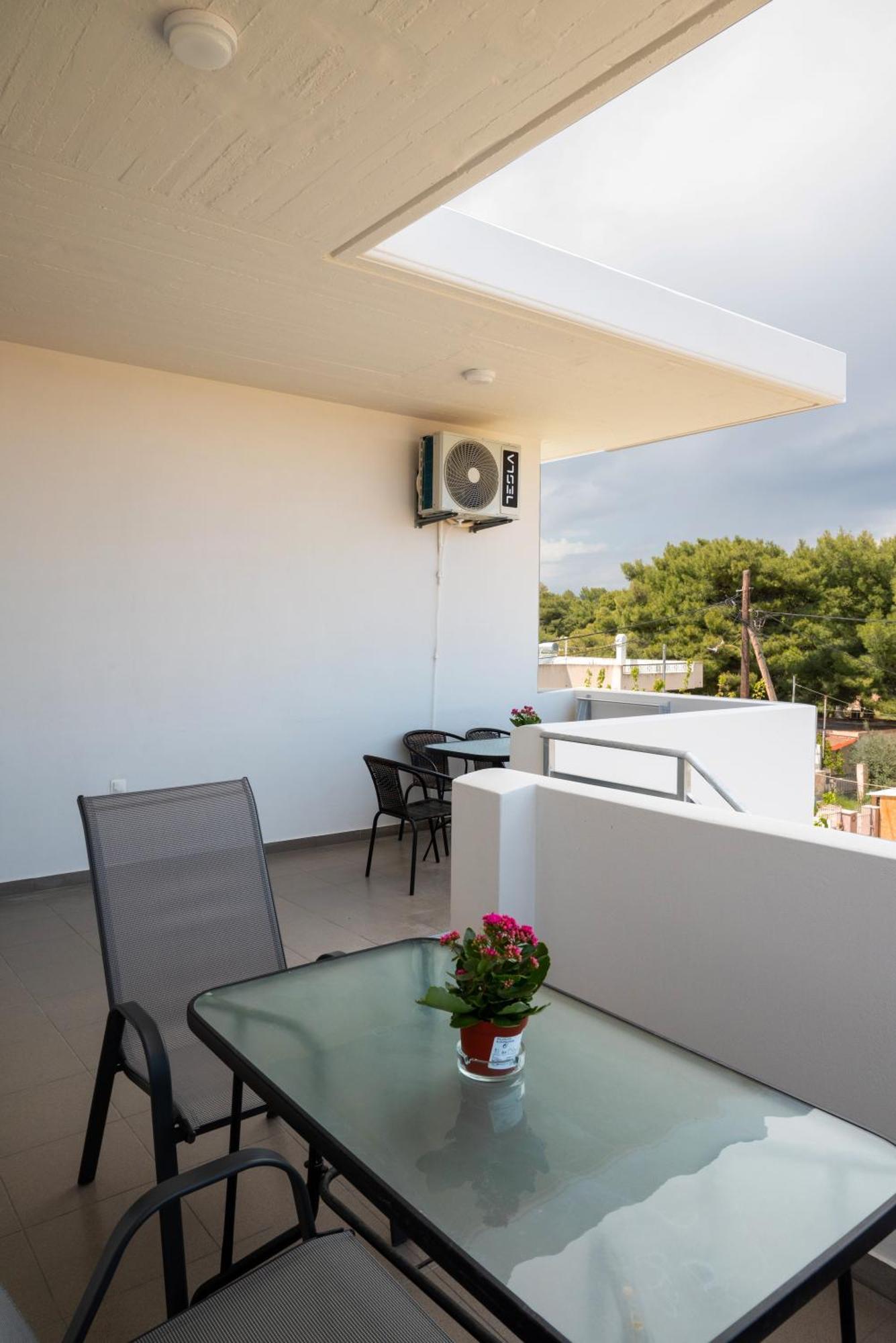 Airport Palmtree Apartments - 15Min From Airport Artemida  Exterior foto