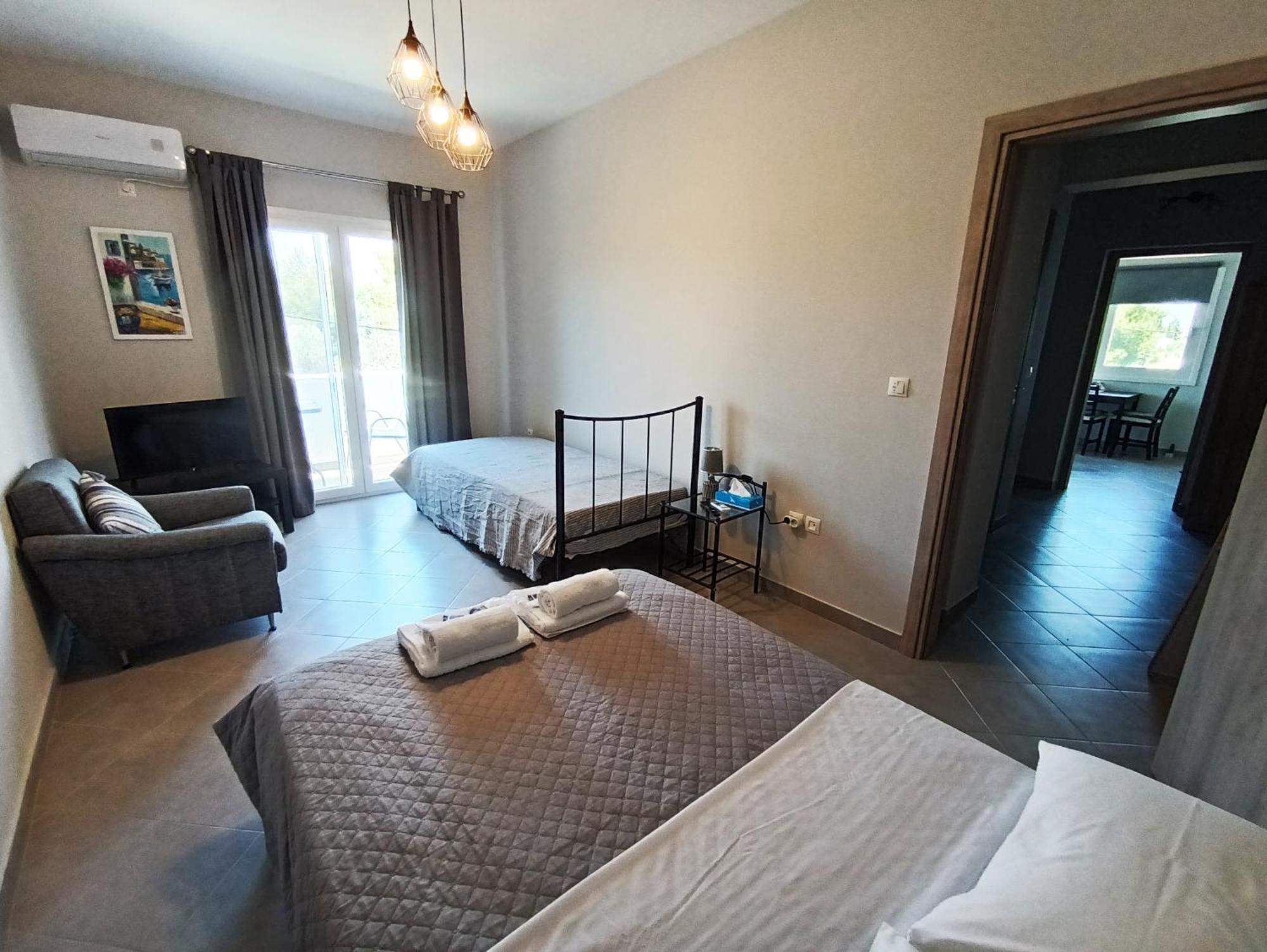 Airport Palmtree Apartments - 15Min From Airport Artemida  Exterior foto